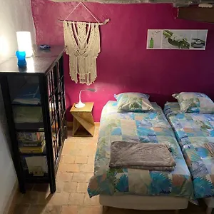 Le Phoenix Bed & Breakfast